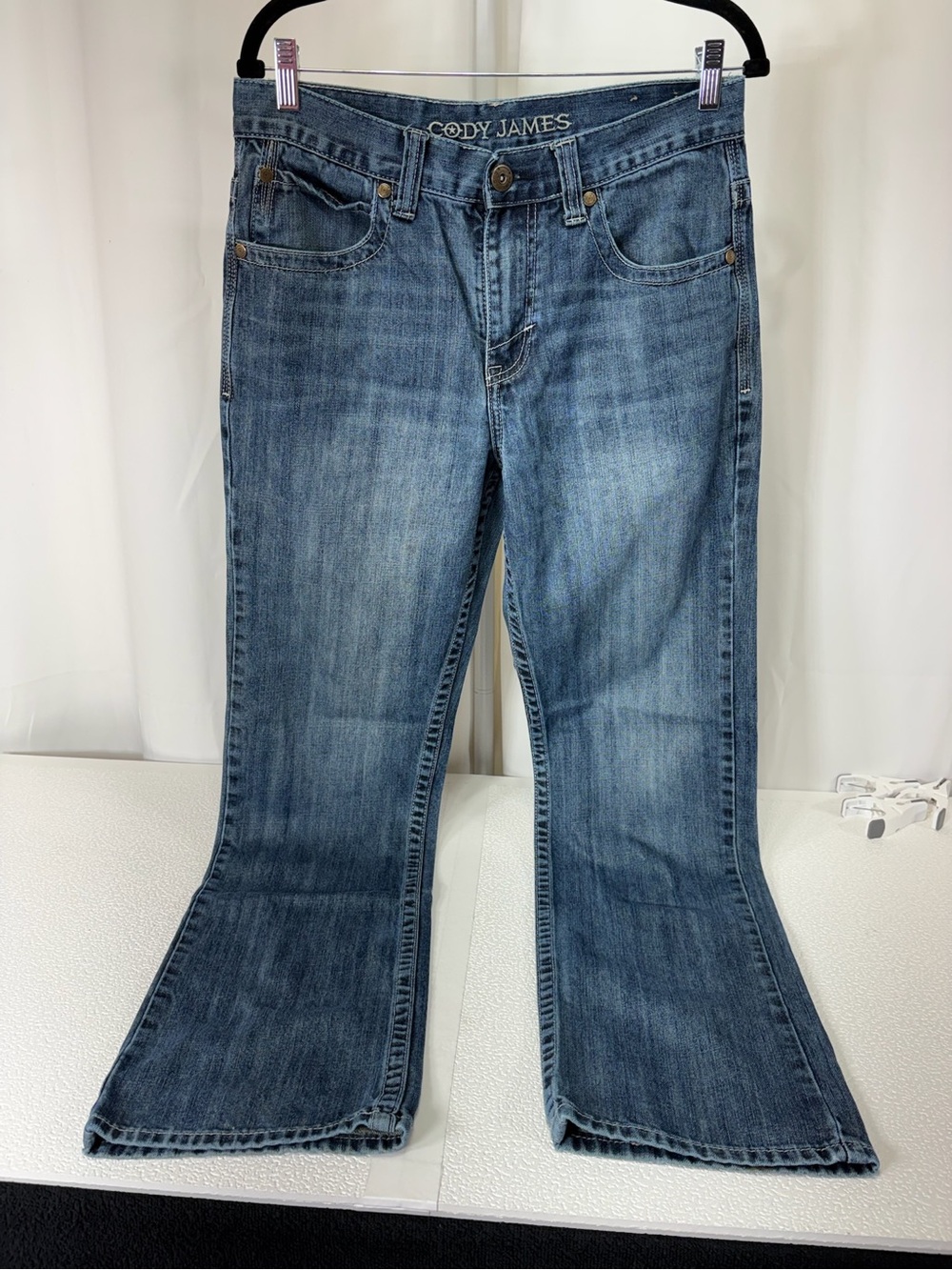 Cody James Men's Bootcut Jeans in Medium Blue Wash 3738